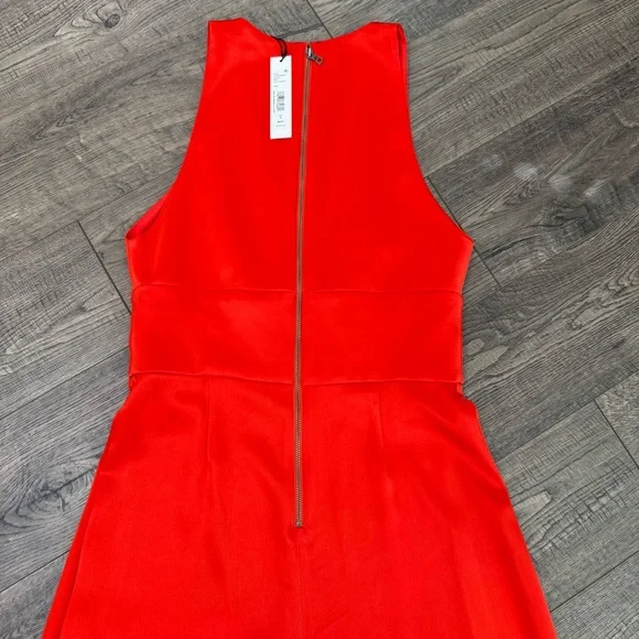 NWT!! Alice + Olivia Myrtle Deep V-Neck Wide Leg Jumpsuit  Chili Pepper Red - 8 - Picture 9 of 15